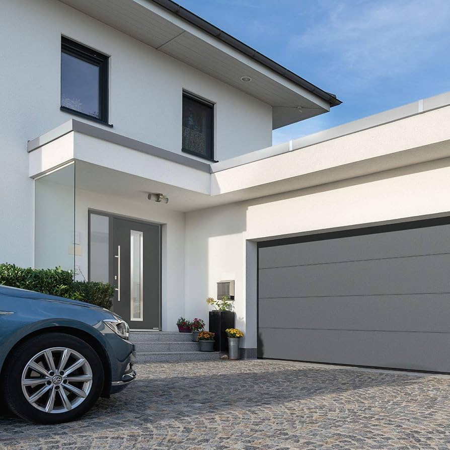 Hörmann Garagentor - Sektionaltor mit Haustür